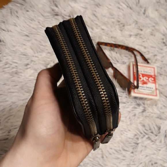 Black Wallet 🎯 Target 🎯 - Picture 2 of 5